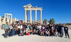 Antalya Büyükşehir Belediyesi'nin Döşemealtı Killik Şehit Hamza Uzguç Ortaokulu Öğrencilerine Yönelik Aspendos-Side Tanı