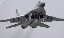 Hindistan'da MiG-29 Savaş Uçağı Eğitim Uçuşunda Düştü