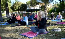 Kuşadası'nda Ücretsiz Yoga Etkinliği