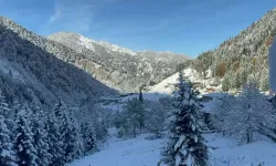 Rize Ayder Yaylası’nda Kar Kalınlığı 20 Santimetreye Ulaştı