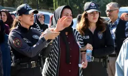 Polis Eşini Son Yolculuğuna Selam Vererek Uğurladı