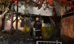 Isparta'da Sobadan Çıkan Yangın Tek Katlı Evi Küle Çevirdi: 1 Yaralı