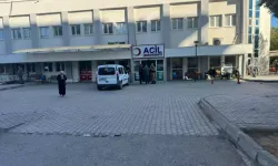 Siirt’te Yurtta Kalan 19 Öğrenci Gıda Zehirlenmesi Şüphesiyle Hastaneye Kaldırıldı