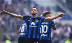 İtalya Serie A: Hakan Çalhanoğlu'nun Golleri Yetersiz Kaldı, Inter - Napoli 1-1 Beraberlik ile Sona Erdi