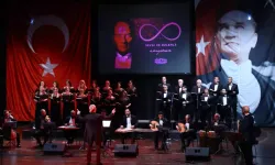 Atatürk, Sevdiği Şarkılarla 'Hasret' Konseriyle Anıldı