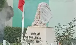 İzmir'de Atatürk Büstlerine Saldırı