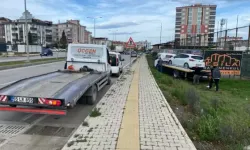 Samsun’da Otomobil Takla Attı; Baba ve 2 Oğlu Yaralandı