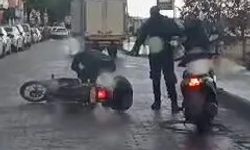 Erbaa'da Yağışlı Hava Motosiklet Kazasına Yol Açtı