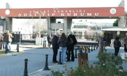 Otoparkta Tartıştıkları Kişinin Önünü Kesip Silahla Ateş Açtılar: 1 Ölü, 4 Gözaltı