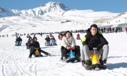 Erciyes Kayak Merkezi Hafta Sonu Yoğunluğu İle Dolu