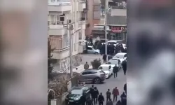 Taziye Evinde Çıkıp Sokağa Taşan Bıçaklı Kavga Kamerada; 2 Yaralı