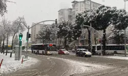 Yoğun Kar Yağışı Hayatı Olumsuz Etkiledi, Keçiborlu-Dinar Kara Yolu Kapanmış Durumda