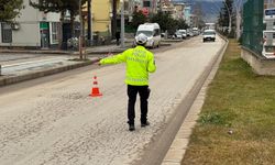 Trafik ve Güvenlik İçin Sıkı Önlemler: Erbaa’da Yoğun Uygulamalar