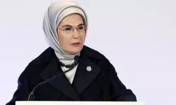 Emine Erdoğan'dan Regaip Kandili Mesajı: "Dualarımız Mazlumlar İçin Adalete, Çağrımız Barışa"