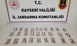 Jandarma Operasyonunda 392 Adet Sentetik Uyuşturucu Hap Ele Geçirildi, 2 Kişi Gözaltına Alındı