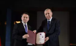 Kaymakam Volkan Hülür, “Başarılı İdareci Merhum Vali-Celalettin Tüfekçi Meslek Ödülü”nü Cumhurbaşkanı Erdoğan’dan Aldı