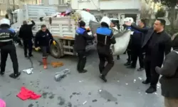 Büyük Arbede! İzinsiz Tezgahı Kapatmaya Gelen Zabıta Ekiplerine Taşlı Saldırı