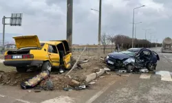 Büyük Kaza! 3 Araç Çarpıştı, 1’i Ağır Yaralandı