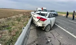 Kırsal Yolda Feci Çarpışma! 3 Kişi Yaralı, Araçlar Paramparça!