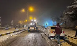 Gece Boyu Kar Mücadelesi: Tüm Yollar Yeniden Ulaşıma Açıldı!