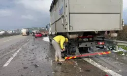 Korkunç Manzara: 25 Araç Zincirleme Kazaya Karıştı, Yolda Korku Dolu Anlar!