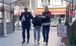 'Polis' Maskesiyle 2 Milyon Liralık Altın Çalan Dolandırıcı Tutuklandı!