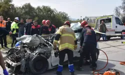 TIR'a Arkadan Çarpan Otomobilin Sürücüsü Hayatını Kaybetti