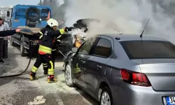 Seyir Halindeyken Yangın Çıkan Kiralık Araç Kullanılamaz Hale Geldi