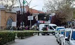 Şüpheli Valiz Alarmı: Bomba İmha Uzmanı Fünyeyle Patlattı