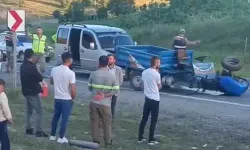 Patpat Araca Çarpan Hafif Ticari Araç Kazaya Neden Oldu: 1 Kişi Yaralandı