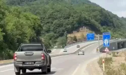 Dönüş Yolunda Trafik Yoğunluğu: Bayram Tatili Sonunda Yoğun Araç Akışı