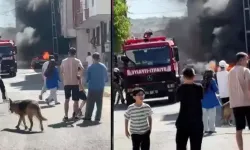 Park Halindeki Araçta Yangın: Alevler Binaya Sıçradı