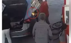 Akaryakıt İstasyonunda Tehlikeli Anlar: Çakmakla Yangın Çıktı