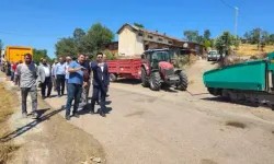 Almus’ta Köy Grup Yollarında Sıcak Asfalt Çalışmaları Başladı