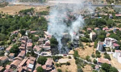 Tokat’ta Boş Arazide Çıkan Ot Yangını Evlere Sıçramadan Söndürüldü
