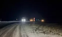 Kar ve Buzlanma Ulaşımı Felç Etti: Çok Sayıda TIR Yolda Mahsur Kaldı