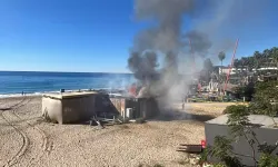 Otel Büfesi Yangında Kullanılamaz Hale Geldi