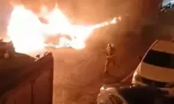 Park Halindeki Araç Alev Alev Yandı