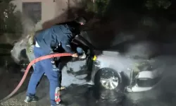 Antalya’da Park Halindeki Araç Küle Döndü