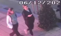 G. Kızı ve Arkadaşı Sokakta Dolaştı