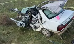 İzmir`de Feci Kaza: 1 Ölü, 1 Ağır Yaralı