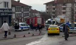 İş Merkezinde Elektrik Panosu Yangını: Büyümeden Söndürüldü