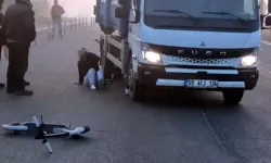 Skuter Devrildi, Kamyonet Ayağın Üzerinden Geçti
