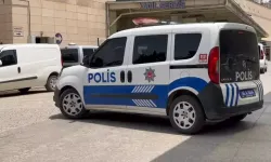 Evinde Bıçaklanmış Kadın Ölü Bulundu