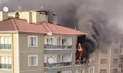 4 Katlı Apartmanda Çıkan Yangın Paniğe Yol Açtı