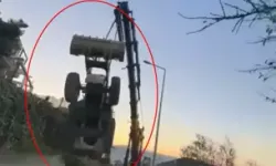 Vinçle Taşınan Kepçe Halat Kopmasıyla Düşüp Ters Döndü
