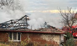 Erbaa’da Ev Alevlere Teslim Oldu!