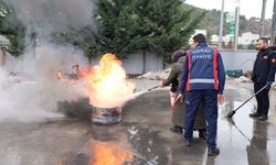 Tokat’ta Yangın Güvenliği Seferberliği: BELMEK Personeline Uygulamalı Eğitim