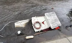 Fırtına: Tekneler Karaya Oturdu, Feribot Seferleri İptal