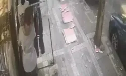 Avcılar’da Fırtına Faciası: Çatı Parçaları Yola Düştü